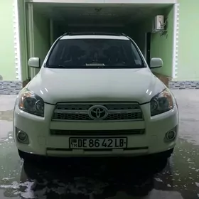 Toyota RAV4 2012