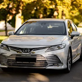 Toyota Camry 2022