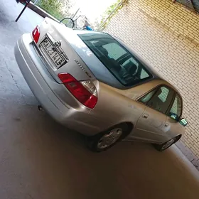 Toyota Avalon 2004