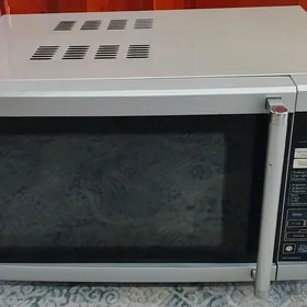 mikrowalnowka LG