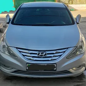Hyundai Sonata 2011