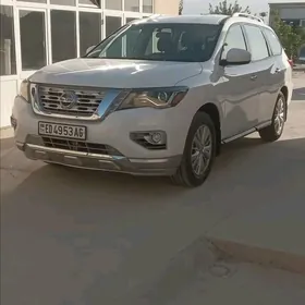 Nissan Pathfinder 2020