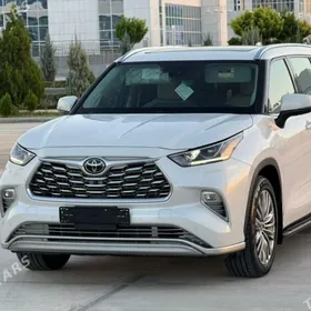 Toyota Highlander 2021