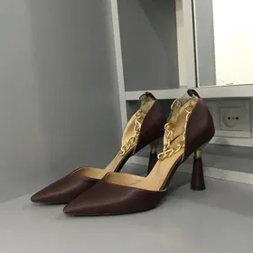 köwüş