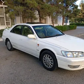 Toyota Camry 2000