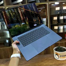 MacBook Pro/M4 Max/SSD 1TB