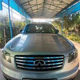 Infiniti FX35 2005