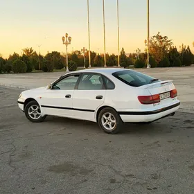 Toyota Carina 1995