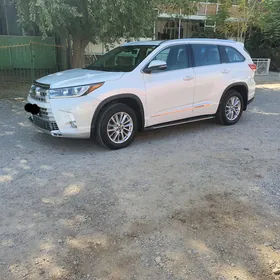 Toyota Highlander 2018