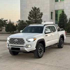 Toyota Tacoma 2017