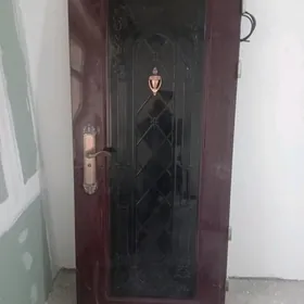 Satlyk Gapy