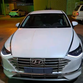 Hyundai Sonata 2021