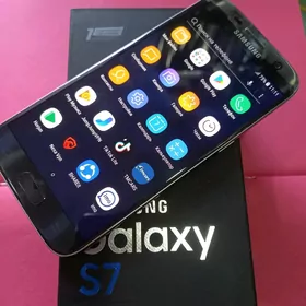 SAMSUNG  S7  4/32