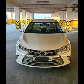 Toyota Camry 2017