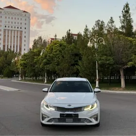 Kia Optima 2020