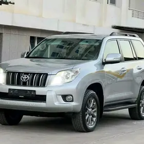 Toyota Land Cruiser Prado 2013