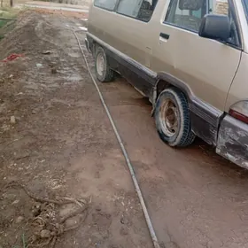 Toyota Town Ace 1984