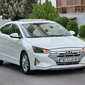 Hyundai Elantra 2020