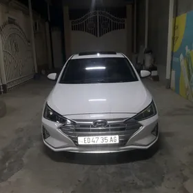Hyundai Elantra 2020
