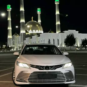 Toyota Camry 2022