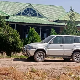 Nissan Terrano 2002