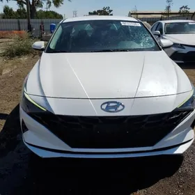 Hyundai Elantra 2021