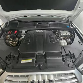Audi Q7 2017