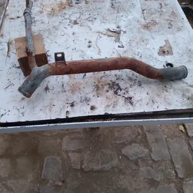 патрубок водяной железный