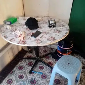 стол