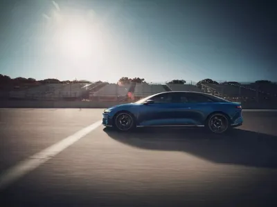 Lucid Air Sapphire установил рекорд по разгону до «ста»: он делает это за 1,881 секунды