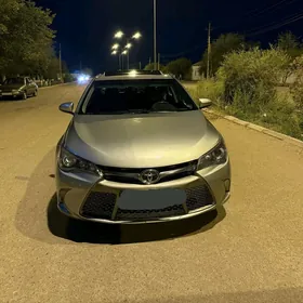 Toyota Camry 2016