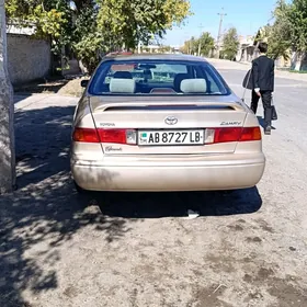 Toyota Camry 1999
