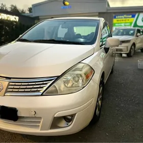 Nissan Versa 2010