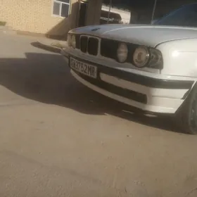 BMW 525 1989