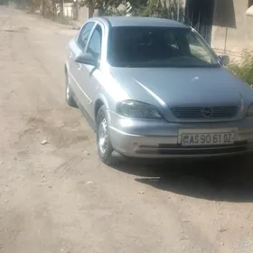 Opel Astra 2004