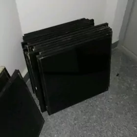 Aýna 2 gat Mugut Berjek