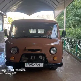 UAZ 452 2001