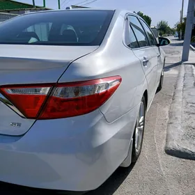 Toyota Camry 2017