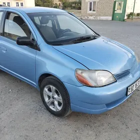 Toyota Echo 2001