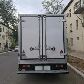 Mitsubishi Canter 2015