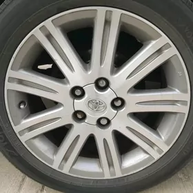 Toyota disk