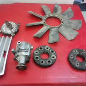 помпа гидроуселителя