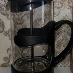 чайник с прессом