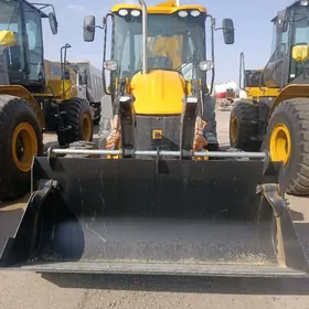 JCB 3CX Pothole Master 2025