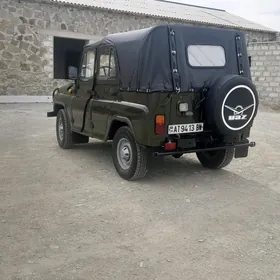 UAZ 469 2002