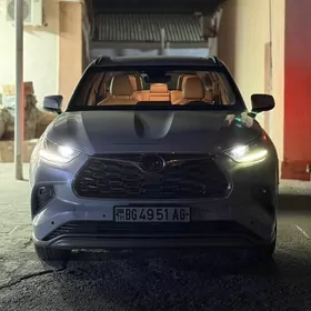 Toyota Highlander 2020