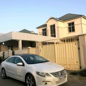 Volkswagen CC 2011