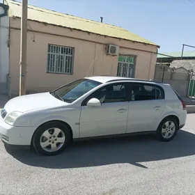 Opel Signum 2003