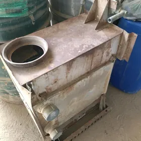 Ýyladyş (отопление) gazanlary.