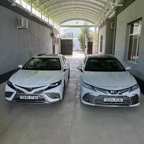 Toyota Camry 2022